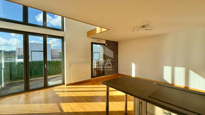 Appartement - 84 m² - 4 pièces