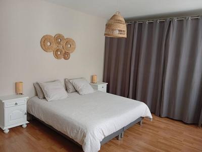 Appartement - 83 m² - 5 pièces