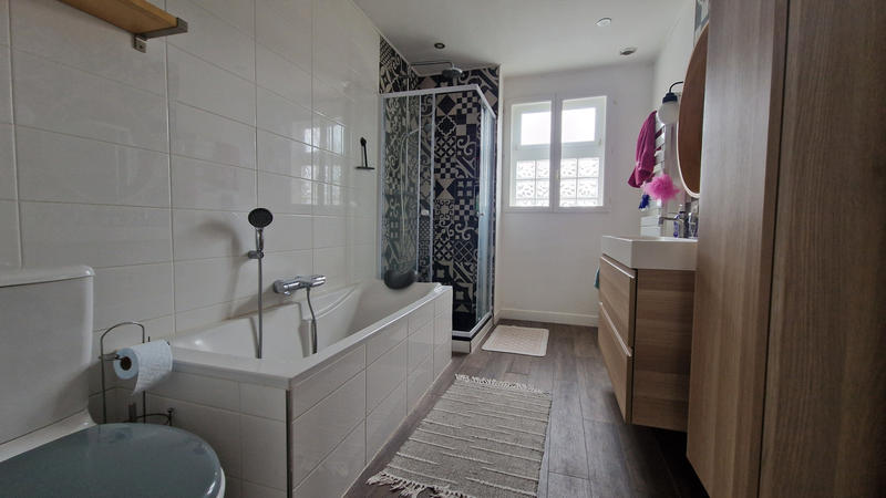 Maison - 150 m² - 6 pièces