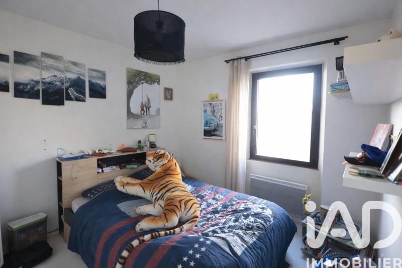 Maison - 220 m² - 6 pièces