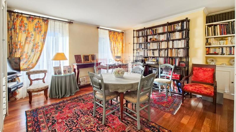 Appartement - 100 m² - 4 pièces