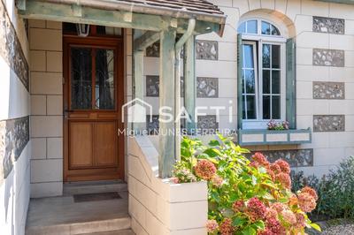 Maison - 206 m² - 10 pièces