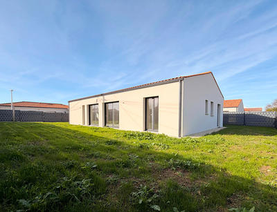 Maison - 140 m² - 4 pièces