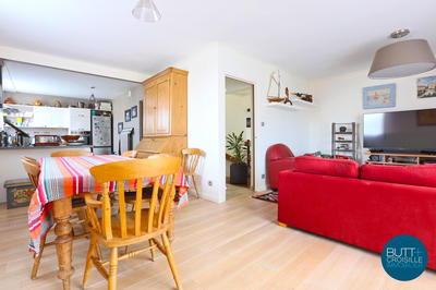 Maison - 145 m² - 5 pièces