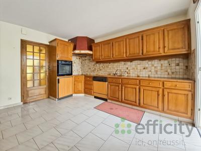 Maison - 110 m² - 4 pièces