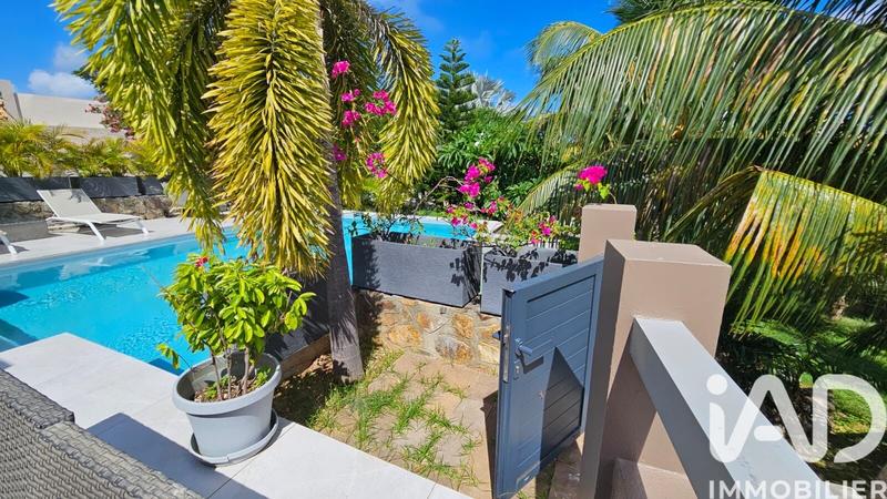 Maison - 994 m² - 15 pièces