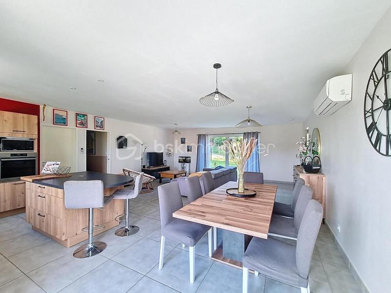 Maison - 150 m² - 7 pièces