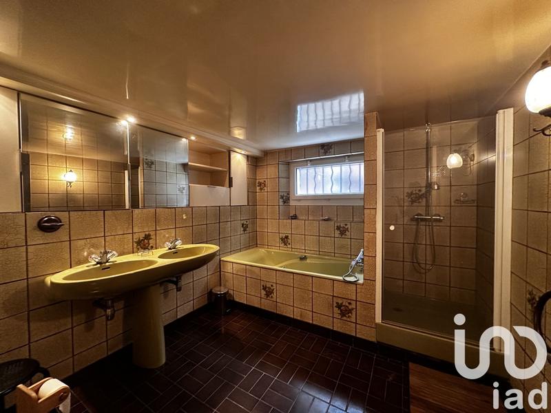 Maison - 100 m² - 6 pièces