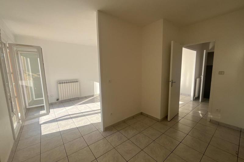Appartement - 80 m² - 3 pièces