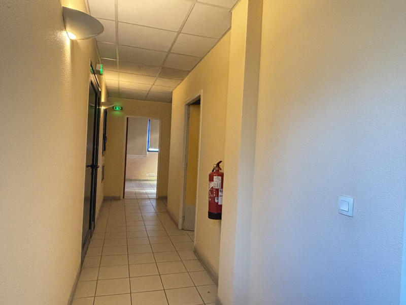 Local commercial - 265 m²