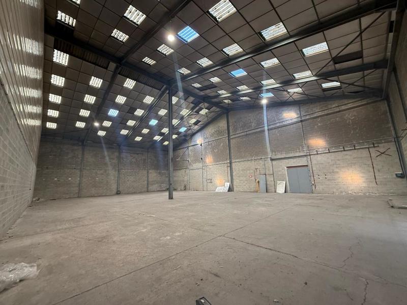 Entrepôt - 600 m²