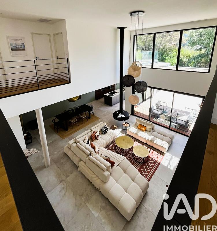 Maison de maîtres - 212 m² - 6 pièces