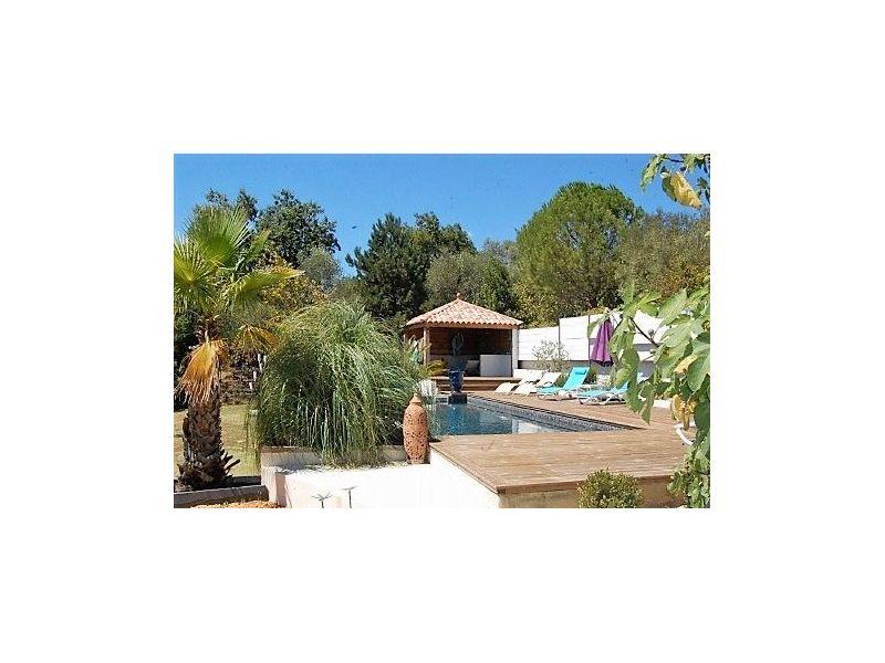 Mas - 400 m² - 10 pièces