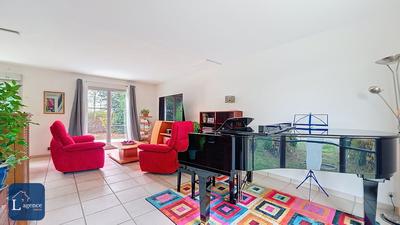 Maison - 103 m² - 5 pièces