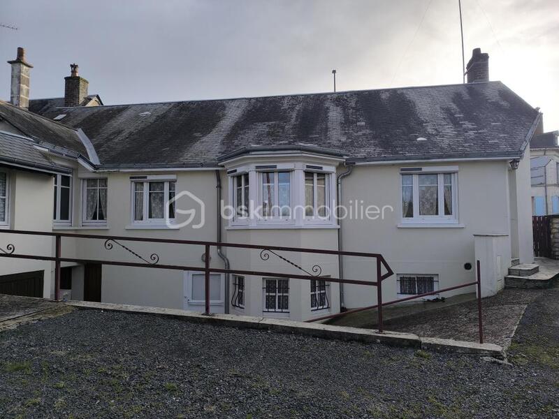 Maison - 104 m² - 4 pièces