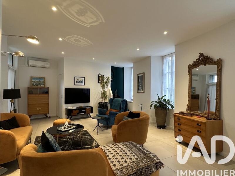 Appartement - 136 m² - 6 pièces