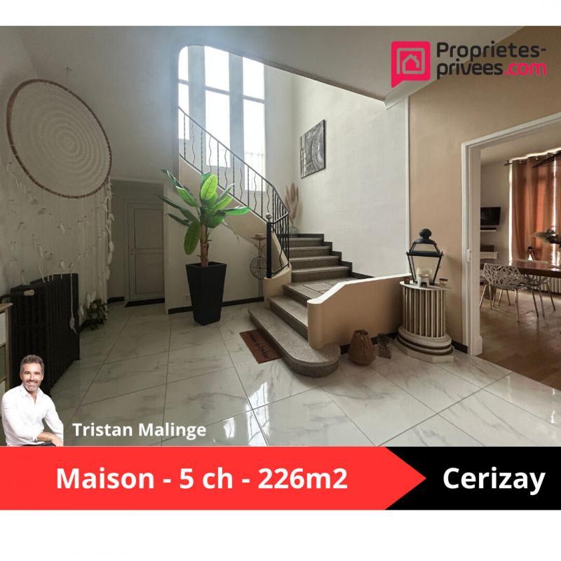 Maison - 226 m² - 9 pièces