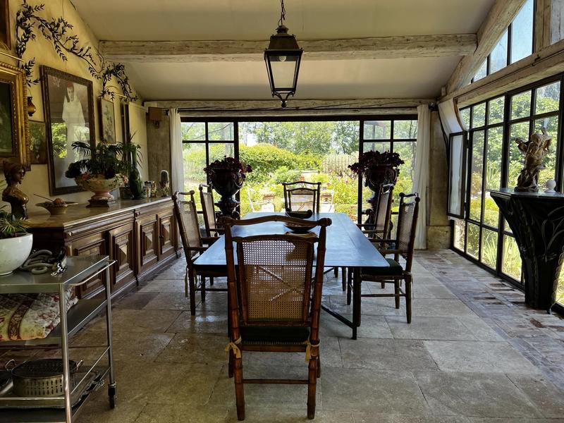 Mas - 460 m² - 14 pièces