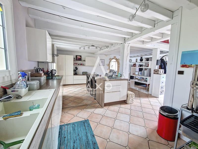 Maison - 143 m² - 7 pièces