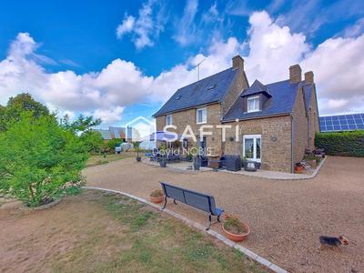 Maison - 201 m² - 7 pièces