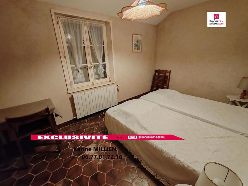 Maison - 318 m² - 12 pièces