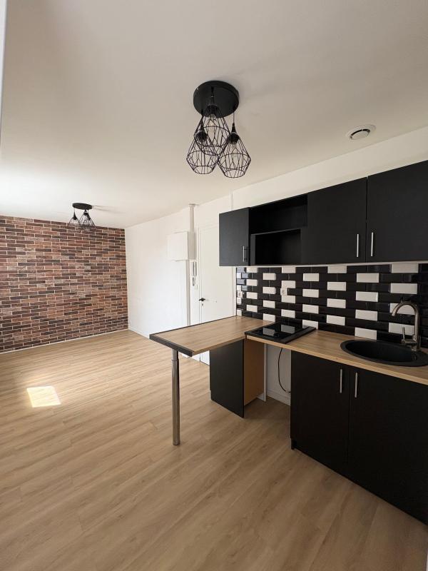 Studio - 18 m² - 1 pièce