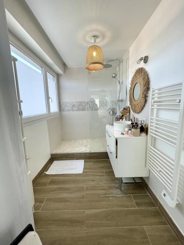 Appartement - 100 m² - 4 pièces