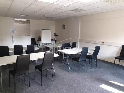 Bureau - 223 m² - 7 pièces