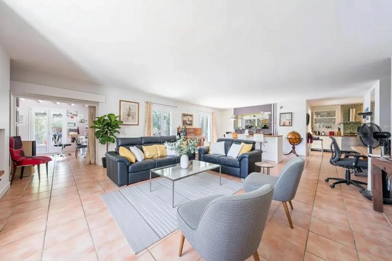 Maison - 288 m² - 7 pièces