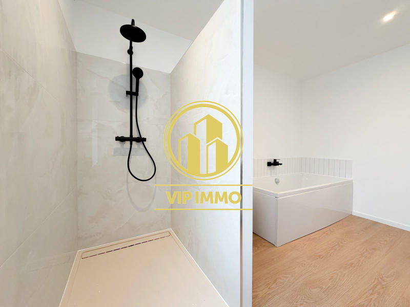 Maison - 90 m² - 6 pièces