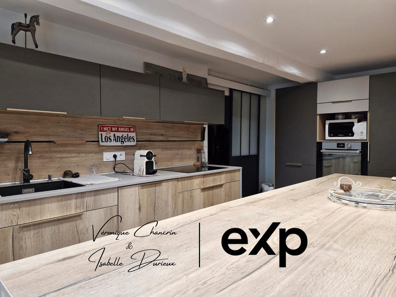 Maison ancienne - 181 m² - 8 pièces