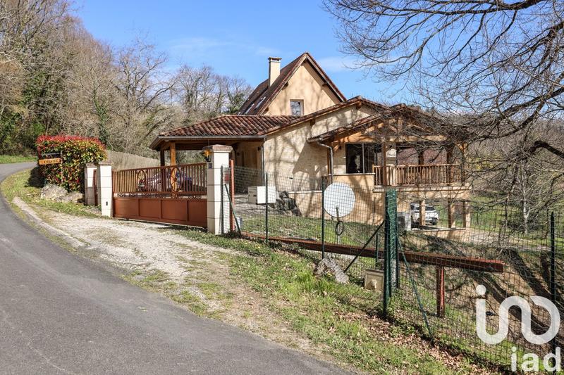 Maison - 167 m² - 5 pièces