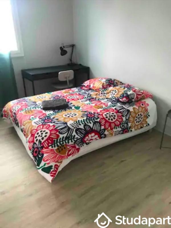 Chambre - 9 m² - 1 pièce