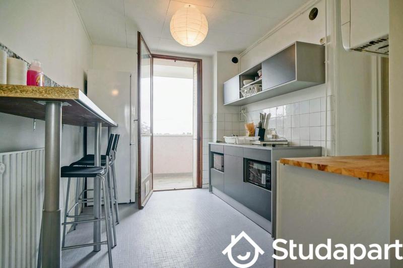 Chambre - 10 m² - 1 pièce