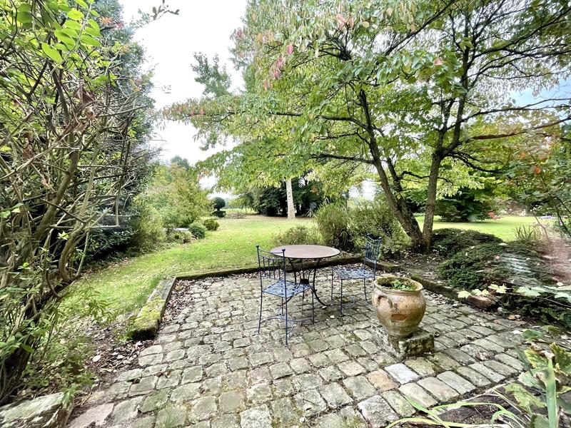 Maison ancienne - 298 m² - 12 pièces