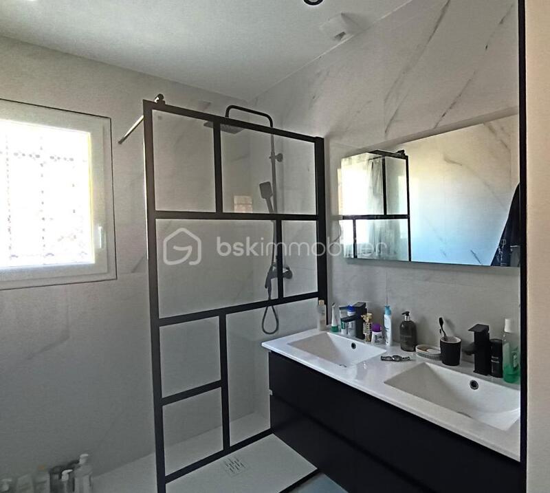 Maison - 76 m² - 3 pièces