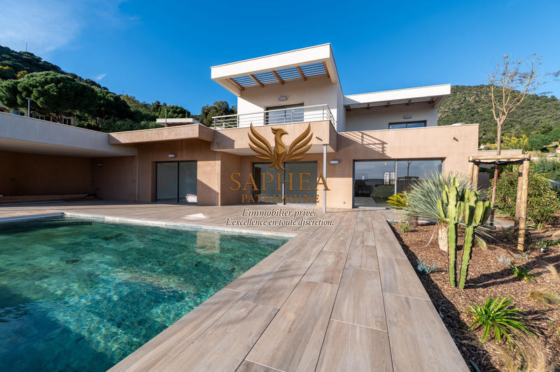 Villa - 171 m² - 5 pièces