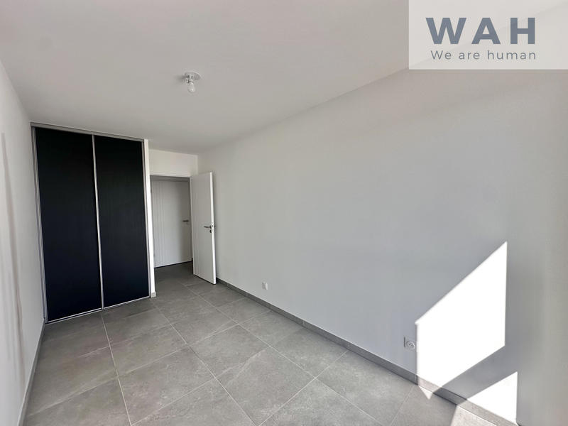 Appartement - 90 m² - 4 pièces