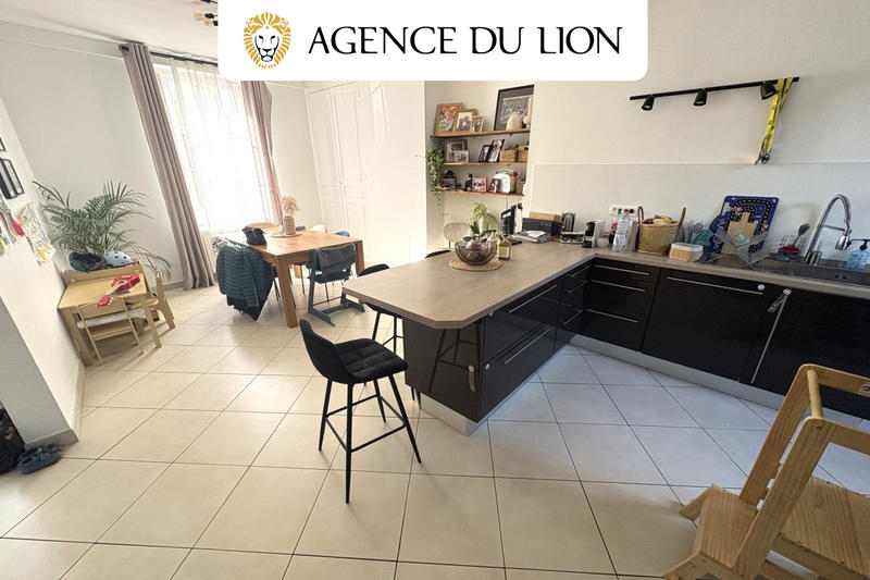 Maison de ville - 197 m² - 7 pièces