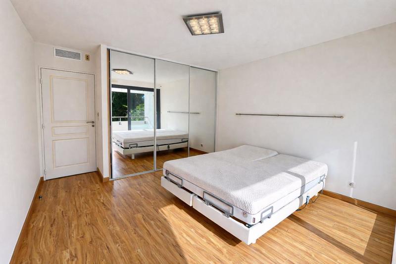 Appartement - 147 m² - 5 pièces