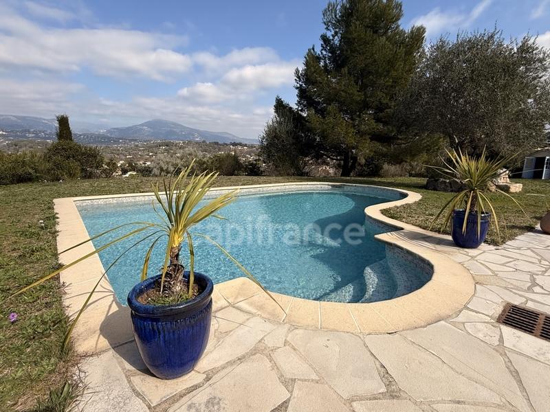 Villa - 218 m² - 8 pièces