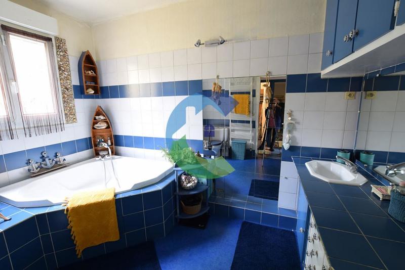 Maison - 170 m² - 7 pièces