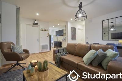 Chambre - 10 m² - 1 pièce