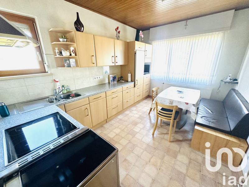 Maison - 121 m² - 6 pièces