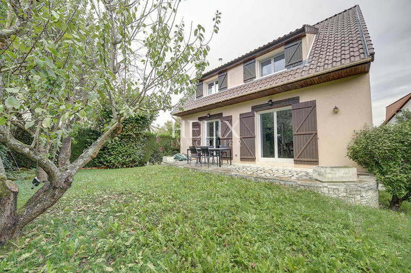 Maison - 156 m² - 7 pièces