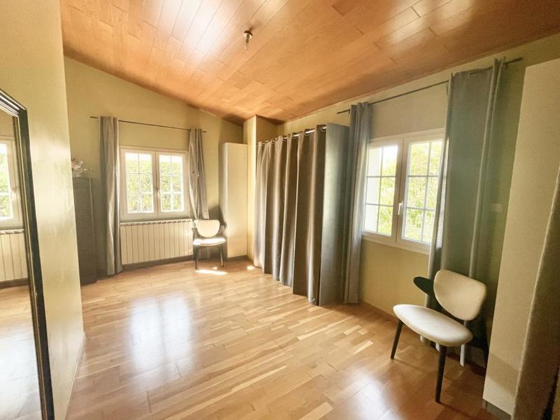 Maison d'architecte - 174 m² - 4 pièces