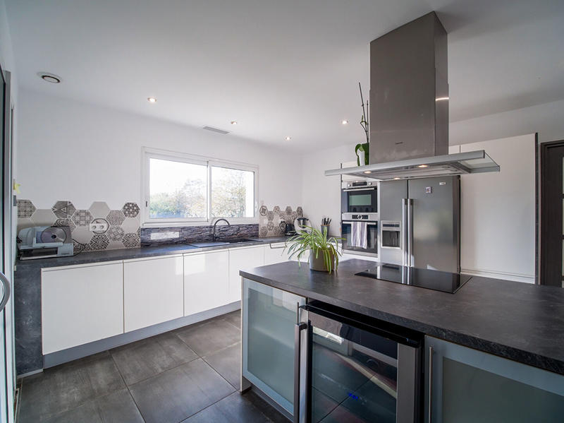 Maison - 192 m² - 6 pièces