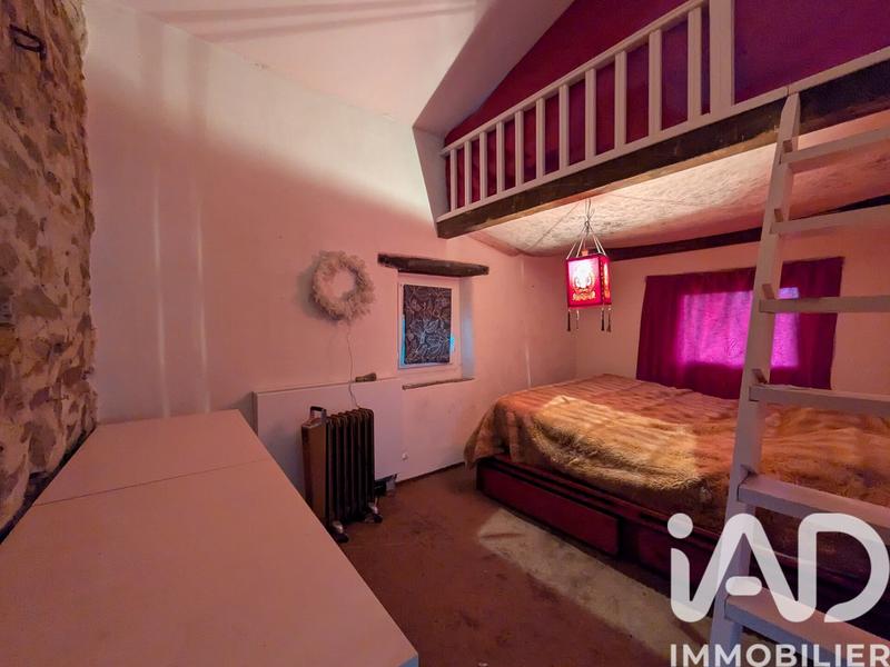 Maison - 302 m² - 12 pièces