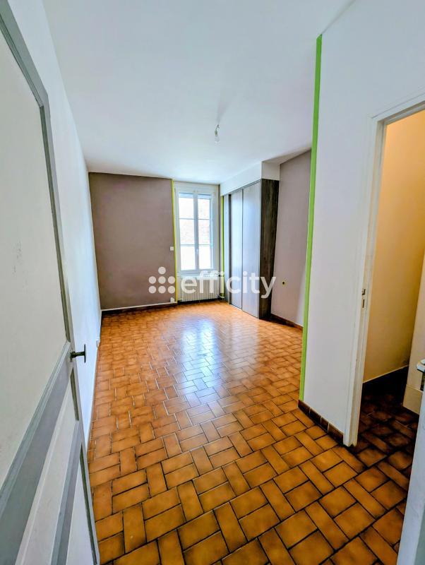 Maison - 92 m² - 5 pièces
