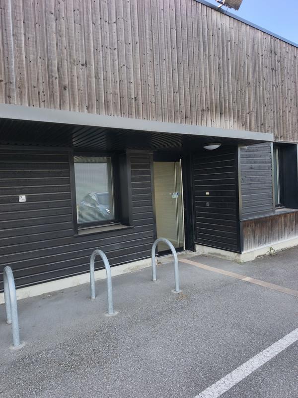 Local d'activités - 357 m²